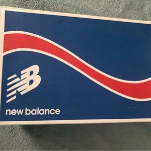 New Balance Classics in navy and white. Size 6